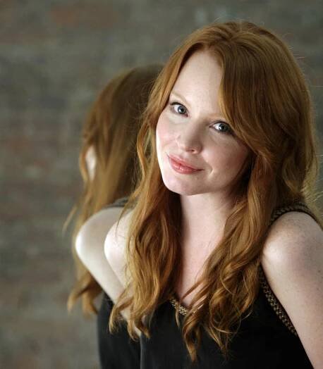 Lauren Ambrose Wallpaper