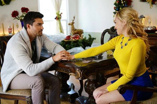 Peter Porte, Sarah Stouffer - A Cinderella Christmas - Z filmu
