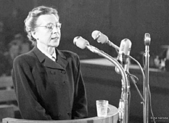 Justiční vraždu Milady Horákové připomenou velkoplošné vizuály na významných pražských budovách
