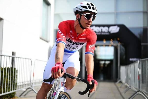 Tour de Hongrie: Dylan Groenewegen takes first win of 2025 on stage 4