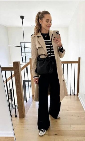 Black And White Striped Pants Outfit Women, La Ligne Sweater Outfit, How To Style Black And White Stripe Top, Black Sweater With White Stripes Outfit, Tan And Black Striped Sweater Outfit, Black And White Striped Sweater Outfit Winter, Styling Black And White Striped Sweater, Black And White Striped Top Outfit, Black And White Stripe Knit Sweater Outfit
