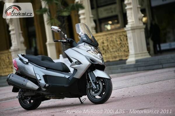 Fotogalerie Kymco MyRoad 700i ABS | Motorkáři.cz