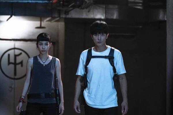 Roy Chiu - The 9th Precinct - Z filmu