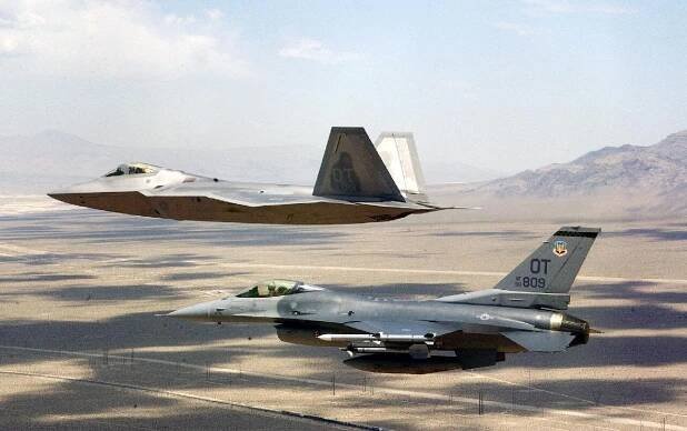 General Dynamics F-16 “Fighting Falcon” — Minnesota Air National Guard Museum