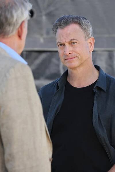 Myšlenky zločince: Za hranicemi - Love Interrupted - Z filmu - Gary Sinise
