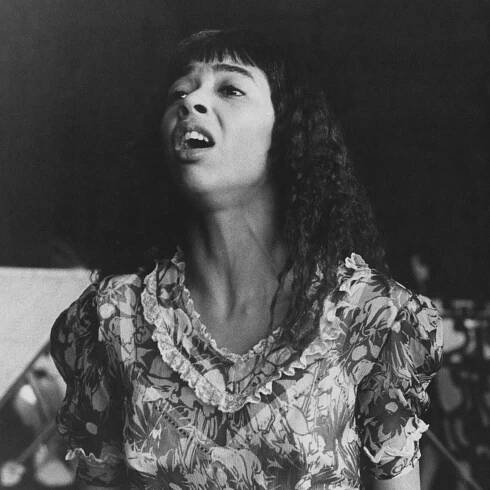 Irene Cara, ‘Fame’ and ‘Flashdance’ Singer, Dies at 63