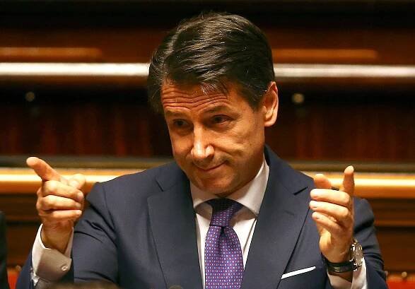 Italský premiér Giuseppe Conte | iROZHLAS - spolehlivé zprávy