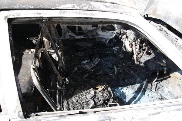 V Ostrožské Lhotě hořel dům, v Kněžpoli osobní auto
