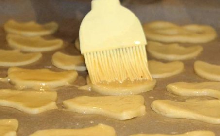 Fantastické slané pečivo se sýrem ze smetanového těsta: Křehké a křupavé pečivo, kterým se nebudete umět dojíst ! | Woman
