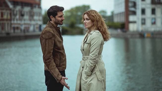 Marc Ruchmann, Marine Delterme - Manipulations - Z filmu