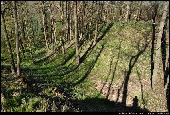 Hradiště (Louka) – fotografie / hrady-zriceniny.cz