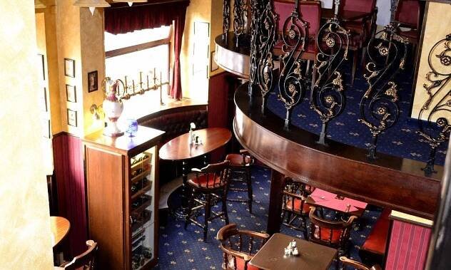 RESTAURACE Charleston Karlovy Vary