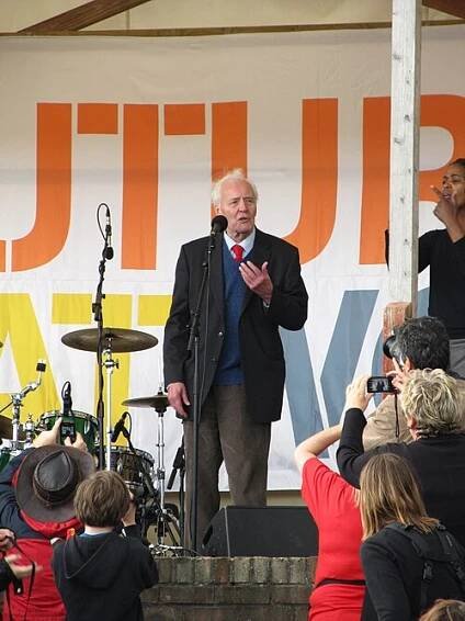 Tony Benn - Wikipedia