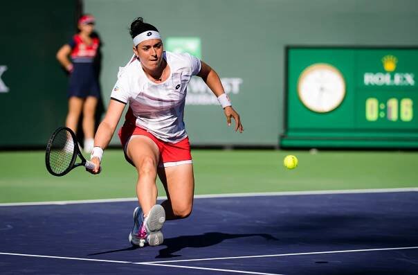 Jabeur bests Collins; Haddad Maia stuns top seed Pliskova in Indian Wells