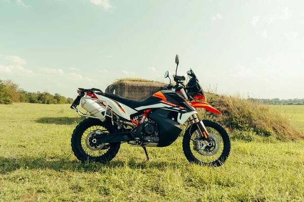 KTM_890_Superadventure_R-2