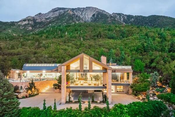 Luxury Renaissance - 2025 Mid-Year Luxury Outlook Report
