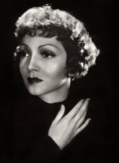 Claudette Colbert fotka