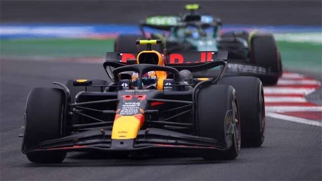 Pérez: Výjezd safety caru pro mě znamenal stopku na cestě za druhým místem  | Foto: Getty Images
