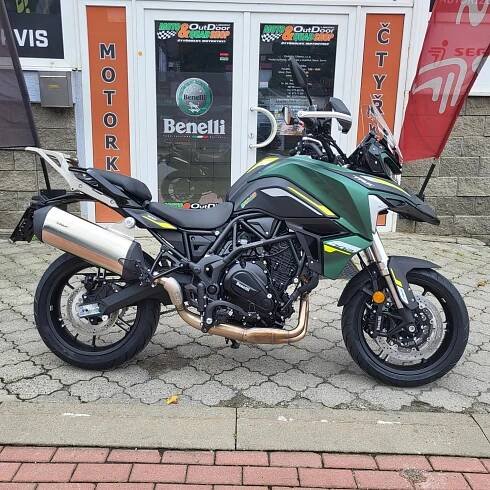Benelli TRK 702,E5, ZÁRUKA 5 LET, AKCE KUFRY