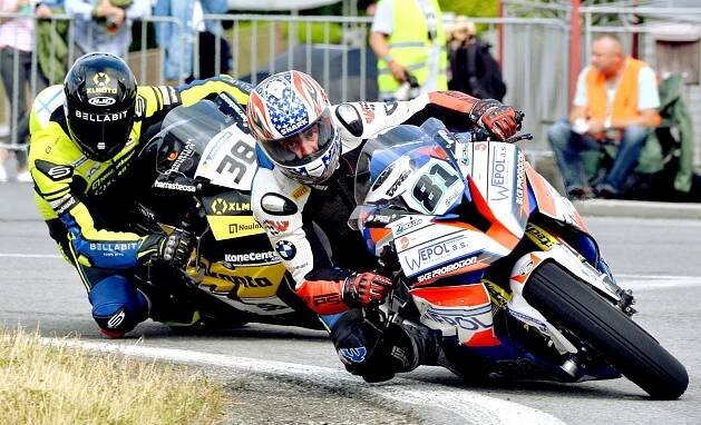 Zlatý kahanec nevyhrál nikdo. Motocyklové závody musely být předčasně ukončeny