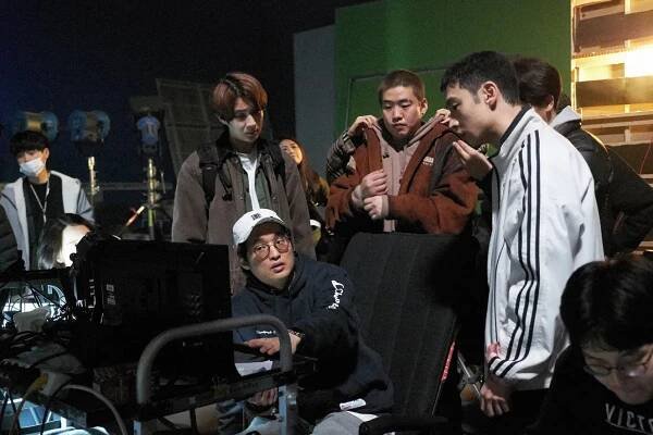 Woo-shik Choi, Seong-hyeon Yoon, Jae-hong Ahn, Je-hoon Lee - Čas lovit - Z natáčení