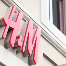 H&M Malaysia investigating allegations of hidden cameras in changing rooms
