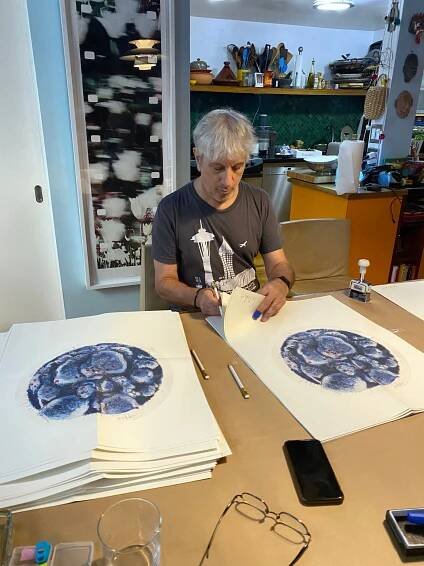 Interview: Lee Ranaldo on new release “In Virus Times”, Sonic Youth, sound experiments and visual art - Joyzine