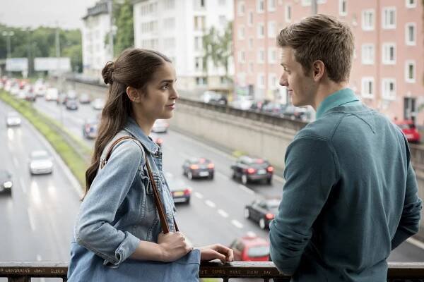 Club der roten Bänder - Vertrauen - Z filmu - Luise Befort, Timur Bartels