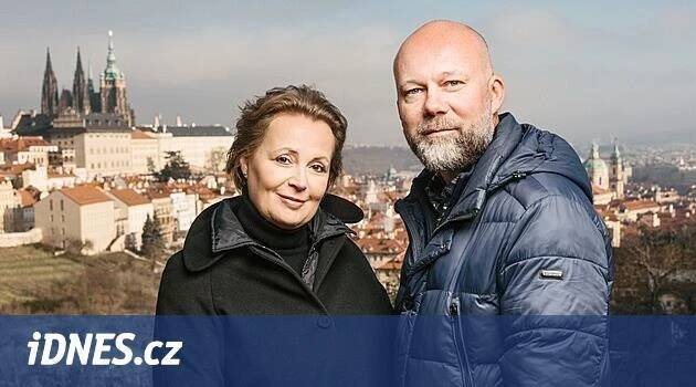 Kvasnička: Páry v našem věku rozmýšlejí, jestli je vhodné políbit se venku - iDNES.cz