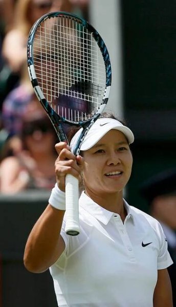 Čínská TV: Li Na ukončí kvůli problémům s koleny kariéru