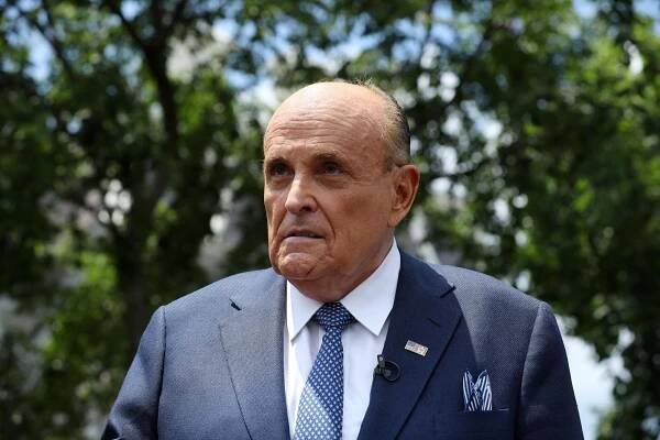 Giuliani’s attorneys argue recent search warrants are ‘fruit of this poisoned tree’ after ‘illegal’ iCloud search review in 2019