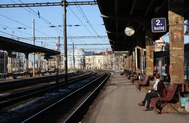 Český Těšín čekají uzavírky. Kvůli opravě trati a nádraží