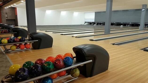 Češi se v bowlingu umí vymlouvat na cokoli, říká majitel největší herny