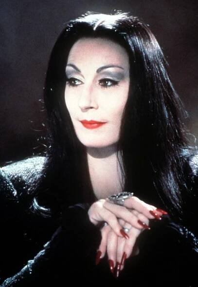 Musíte vidět: Hvězda Addamsovy rodiny Anjelica Huston se za 20 let změnila k nepoznání