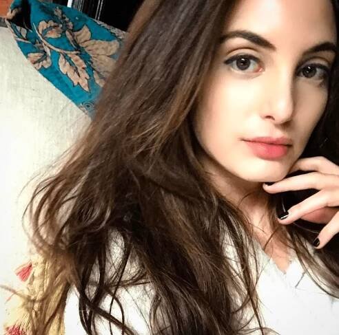 Alexa Ray Joel Apartment Photos