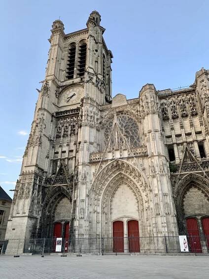 Cathedral-St-Pierre-St-Paul-Troyes.jpg