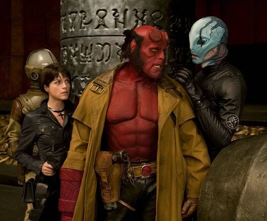 Hellboy 2: Zlatá armáda - Z filmu - Selma Blair, Ron Perlman, Doug Jones