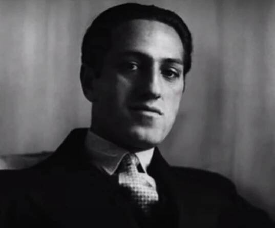 George Gershwin Biography - Facts, Childhood, Family Life & Achievements