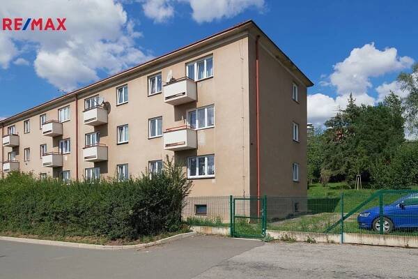 Pronájem Byt 3+1, Pod Hájem, Králův Dvůr, okres Beroun