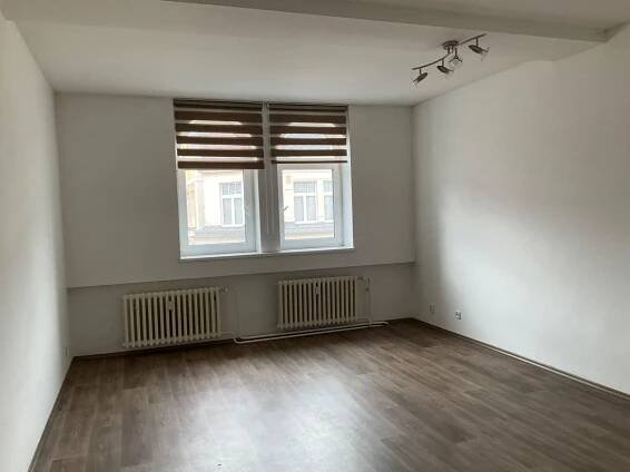 Pronájem bytu 2+1 71 m², Foersterova, Karlovy Vary, Karlovarský kraj