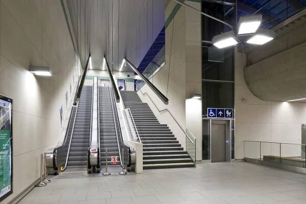 Metro V.A: stanice Motol – Jakub Karlíček