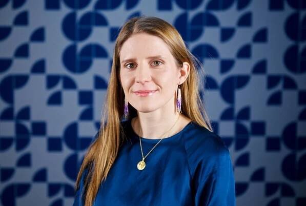 FOTO: Zazpívá Markéta Irglová. – stránka 61