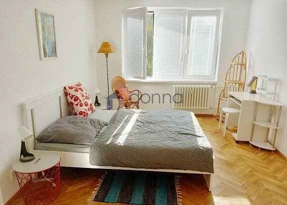 Pronájem bytu 2+1, 55m2, ul. Michelská, Praha 4 - Michle, zařízený, po rekonstrukci | Realitní kancelář Donna