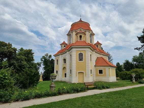 Horní zámek (Panenské Břežany) – Wikipedie