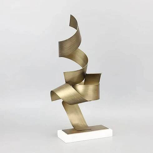 Moderní design Zlatá socha