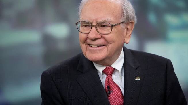 The S&P 500 has entered a correction. Here's why Warren Buffett likely thinks that's good news