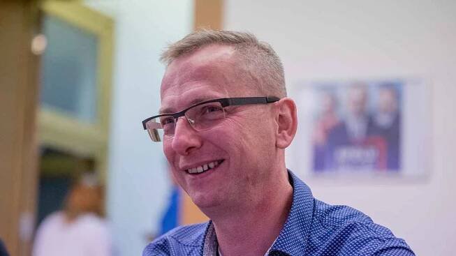 Poslanec a náměstek hejtmana MS kraje přiznal, že je gay. Vyzývá k pravdě další