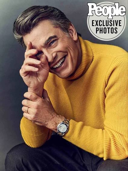 Peter Gallagher Says He Keeps in Touch with All of The O.C. Cast: 'I Root for Them'