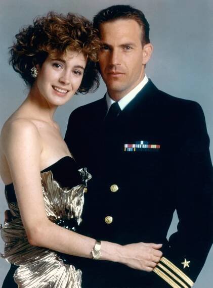 Sean Young and Kevin Costner in *No Way Out*.