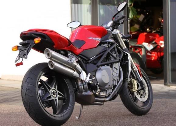 MV Agusta Brutale 989 R | Katalog motocyklů a motokatalog na Motorkáři.cz